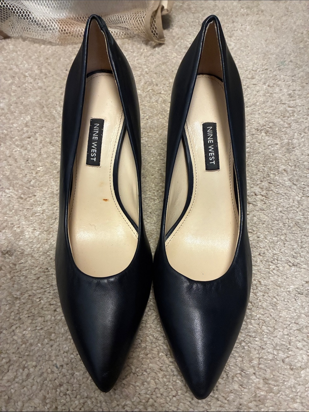Nine West Black Pointed-Toe Leather Pumps